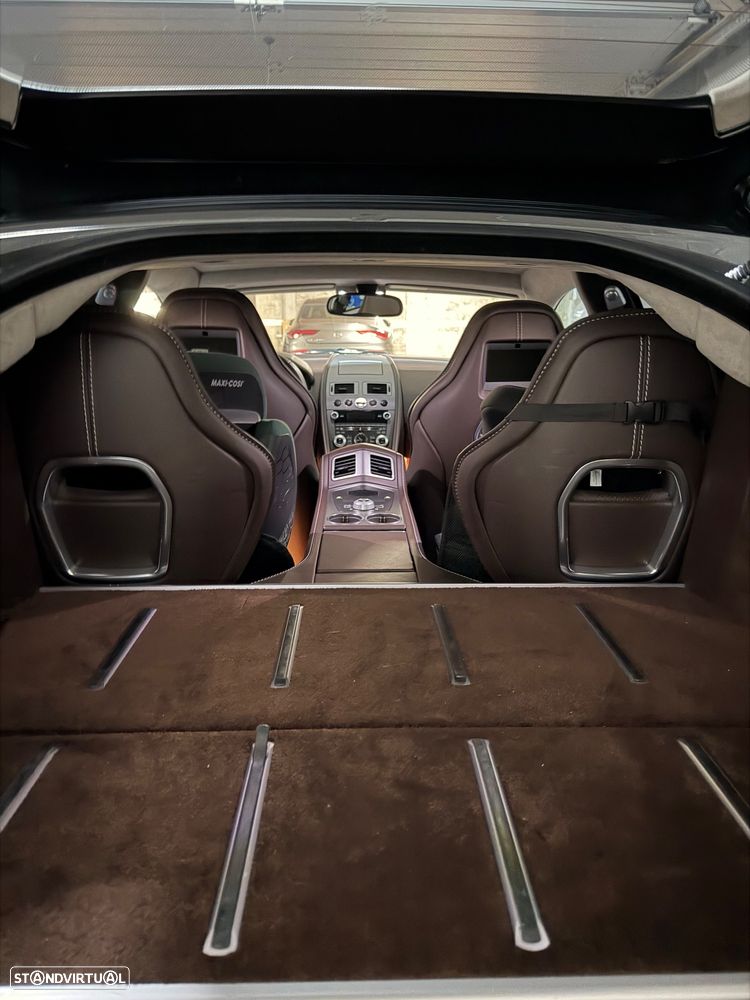 Aston Martin Rapide 5.9 V12 - 5