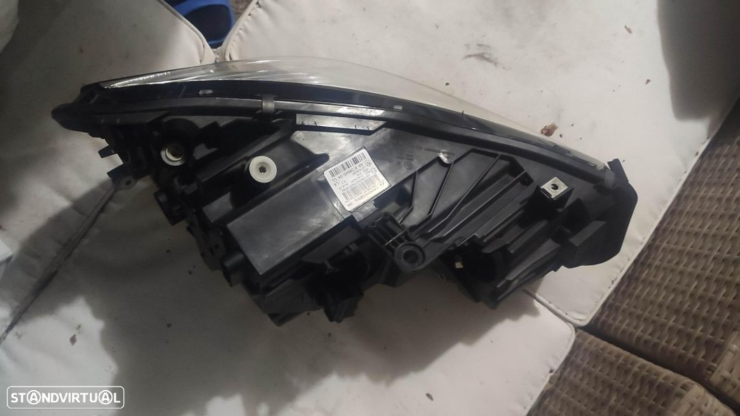 farol esquerdo full Led Adaptativ BMW F45 F46 facelift - 6