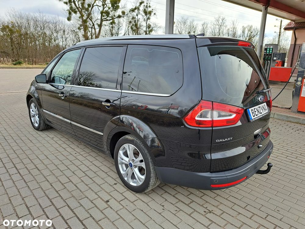 Ford Galaxy - 12