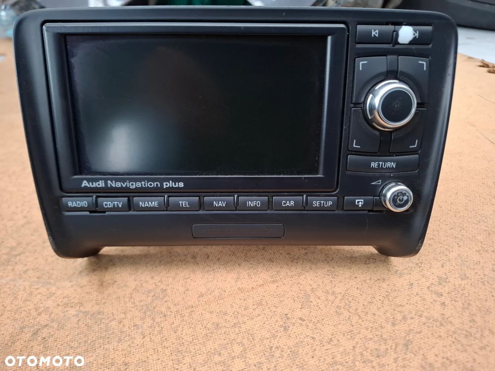 AUDI TT 8J RADIO 8J0035192 - 2
