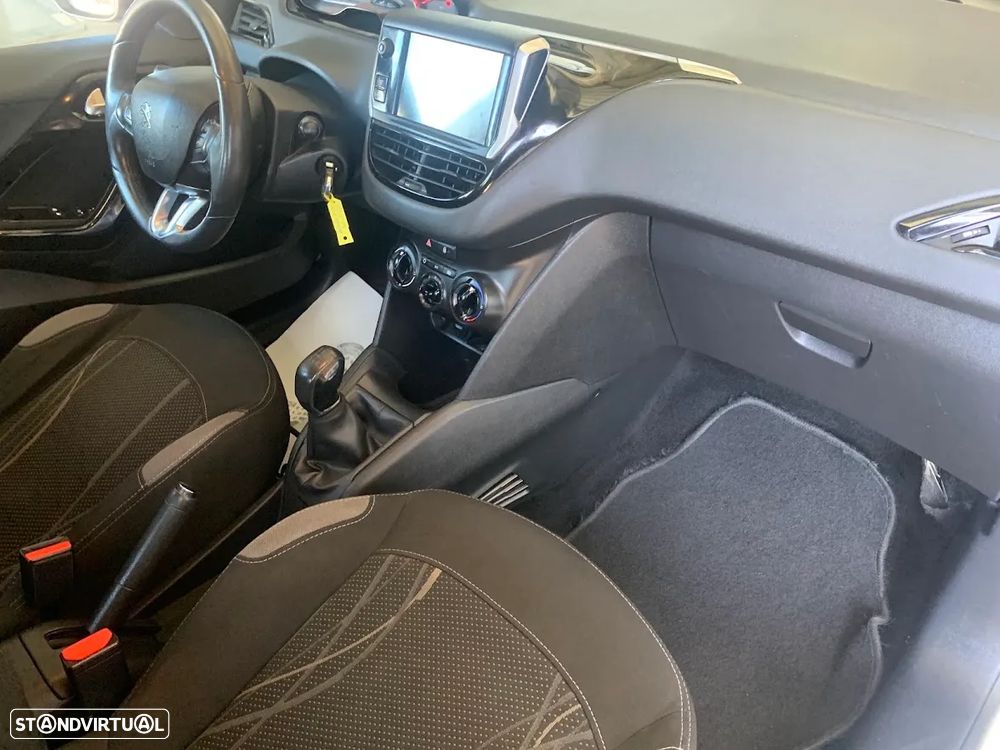 Peugeot 208 1.4 HDi Active - 7