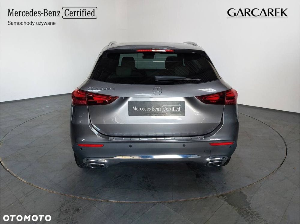 Mercedes-Benz GLA 200 d Progressive - 8