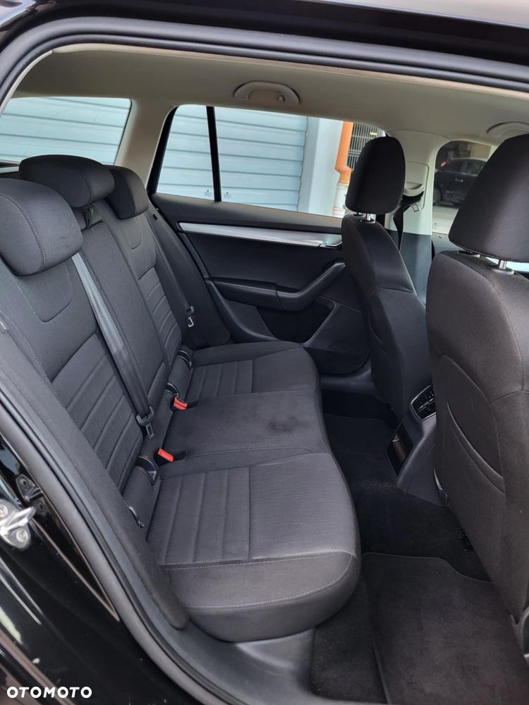 Skoda Octavia 1.4 TSI DSG Drive - 9