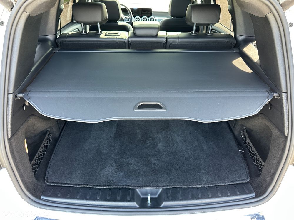 Mercedes-Benz GLB 250 4Matic 8G-DCT - 34