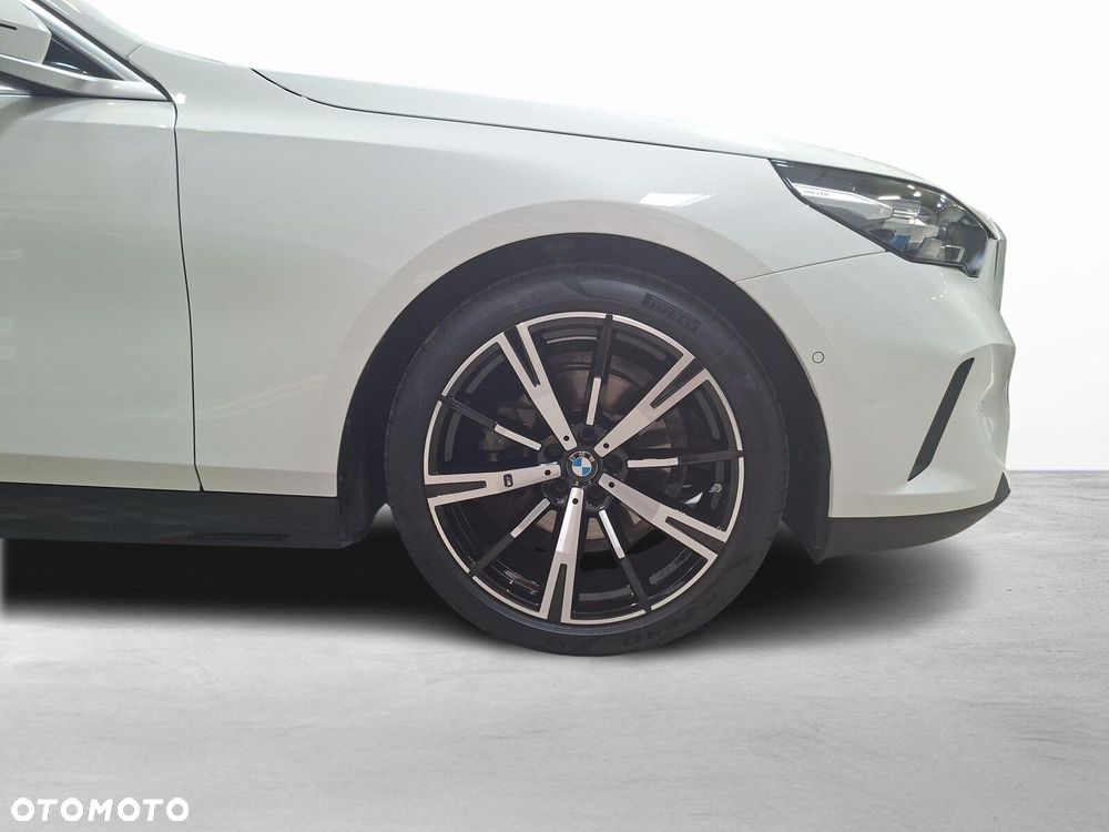 BMW Seria 5 - 10