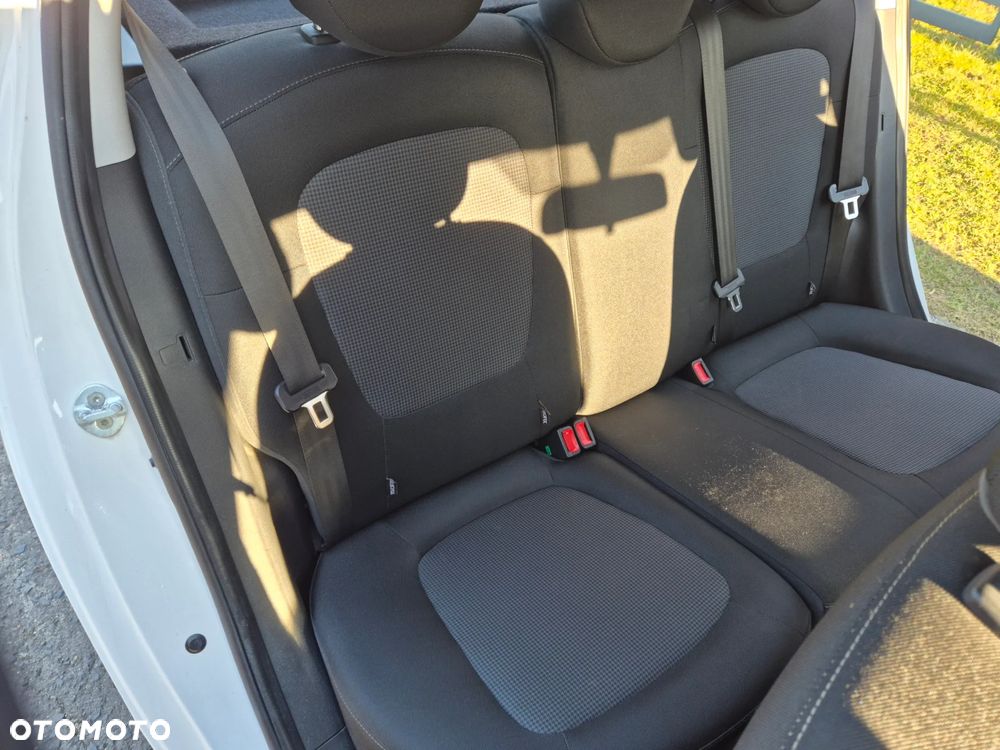 Hyundai i20 - 17