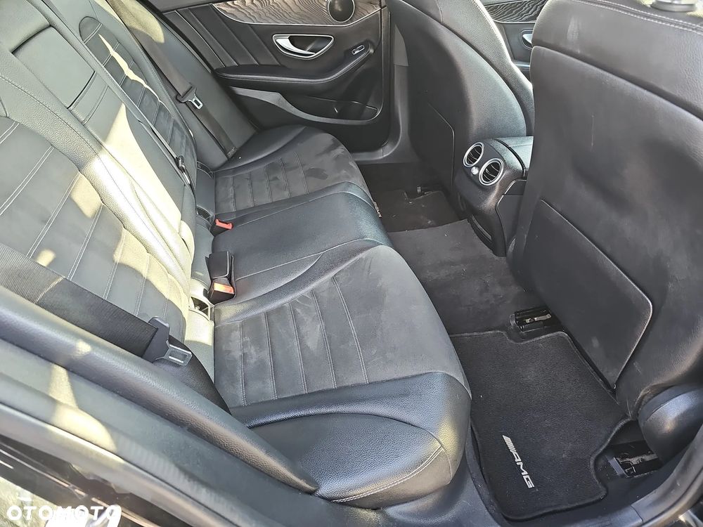 Mercedes-Benz Klasa C 300 9G-TRONIC - 20