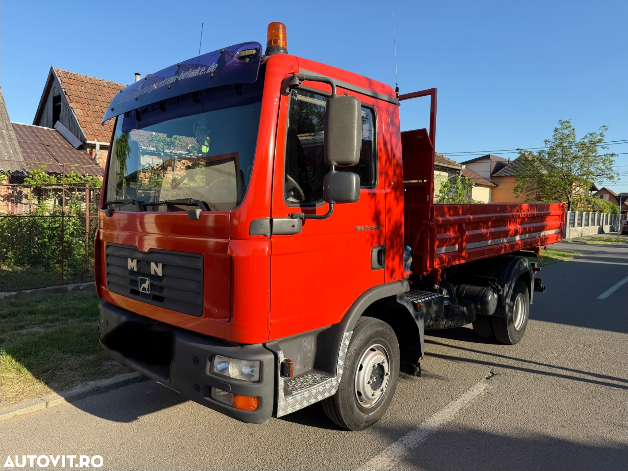 MAN TGL 8.240 - 3