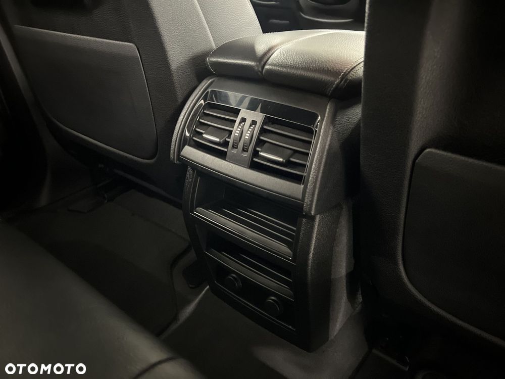 BMW X6 xDrive30d - 14