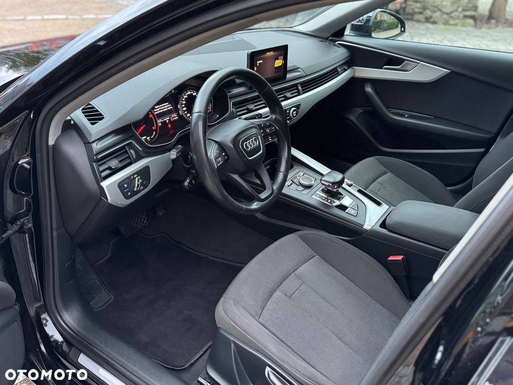 Audi A4 Avant - 13