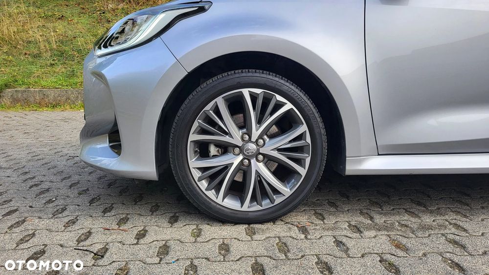 Toyota Yaris Hybrid 1.5 Executive - 13