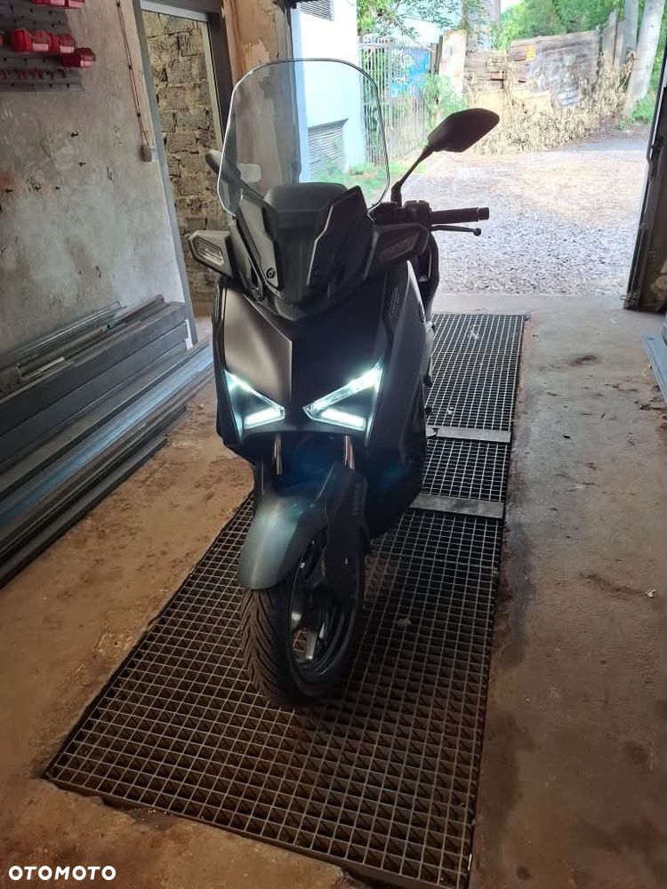 Yamaha X-max - 7