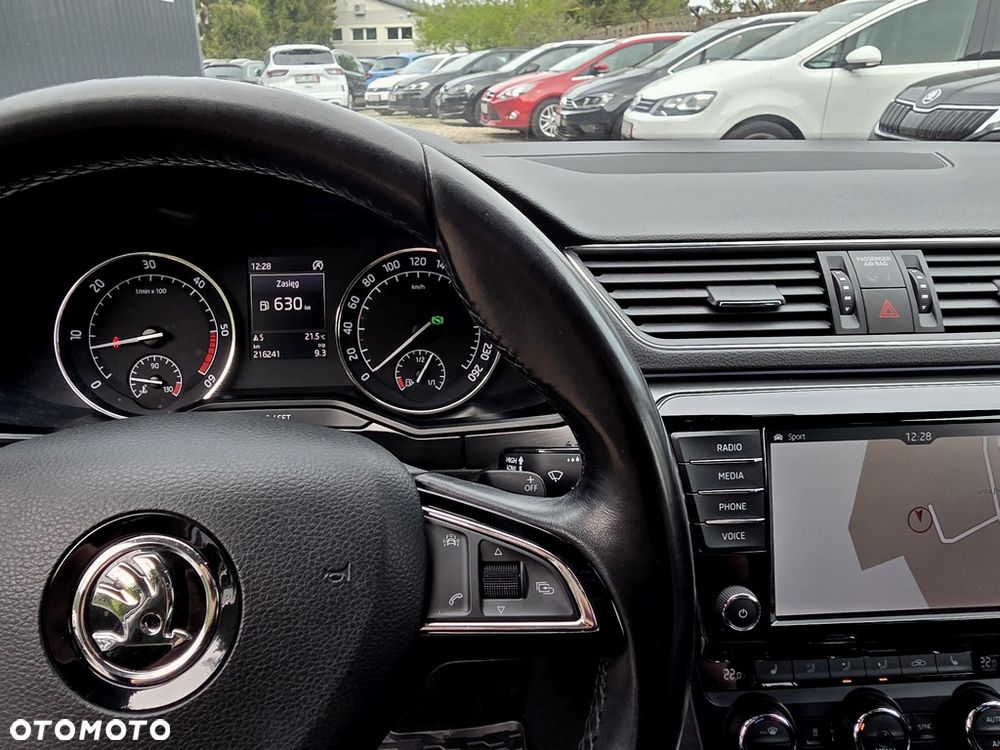 Skoda Superb 2.0 TDI Style DSG - 21