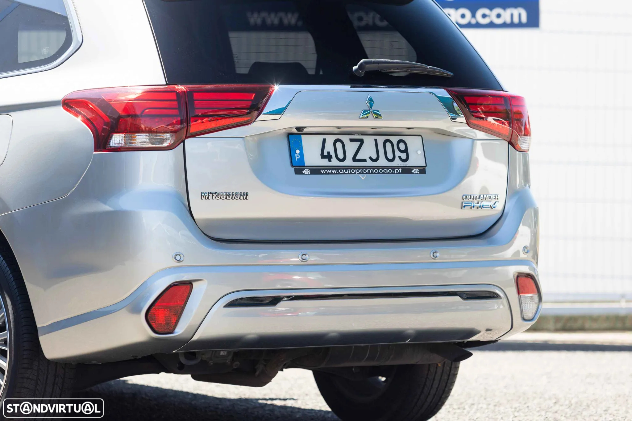 Mitsubishi Outlander 2.0 PHEV Instyle - 10