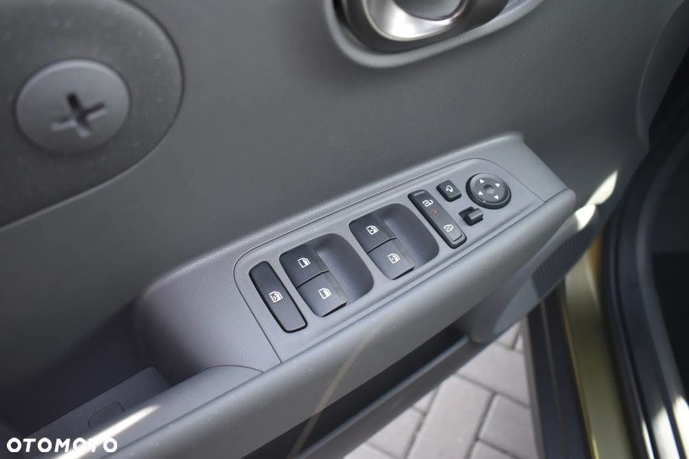 Hyundai Inster 49kWh Cross Smart - 21