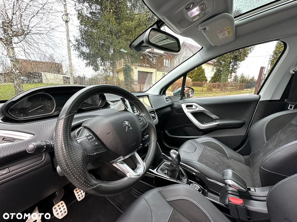 Peugeot 2008 PureTech 110 Stop&Start Crossway - 17