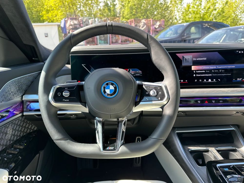 BMW i7 105.7kWh xDrive60 Individual Edition - 24
