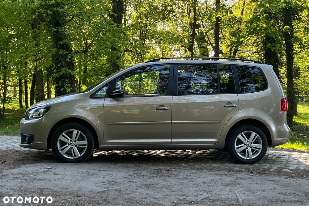 Volkswagen Touran 2.0 TDI DPF DSG MATCH - 3