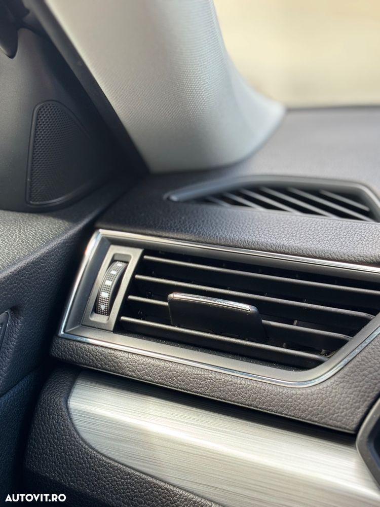 Skoda Superb 2.0 TDI DSG Ambition - 17