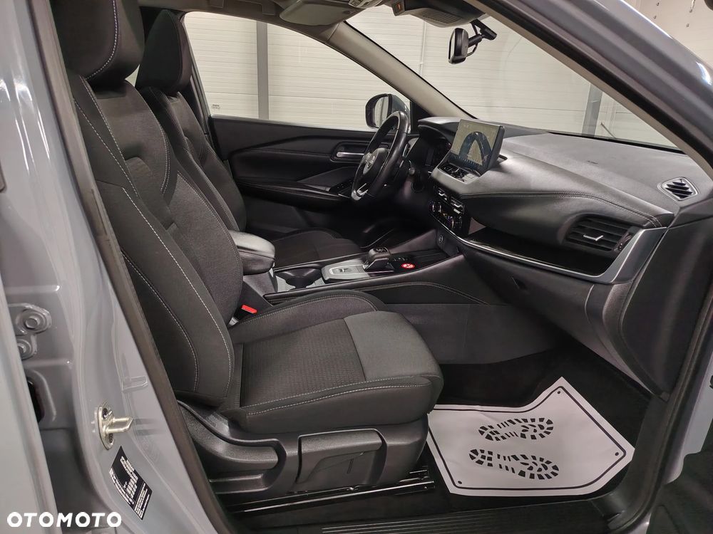 Nissan Qashqai 1.3 DIG-T DCT N-CONNECTA - 25