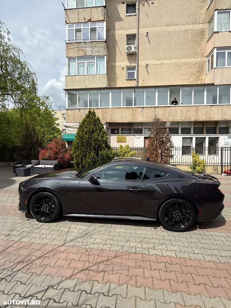 Ford Mustang 2.3 Eco Boost Aut. - 4