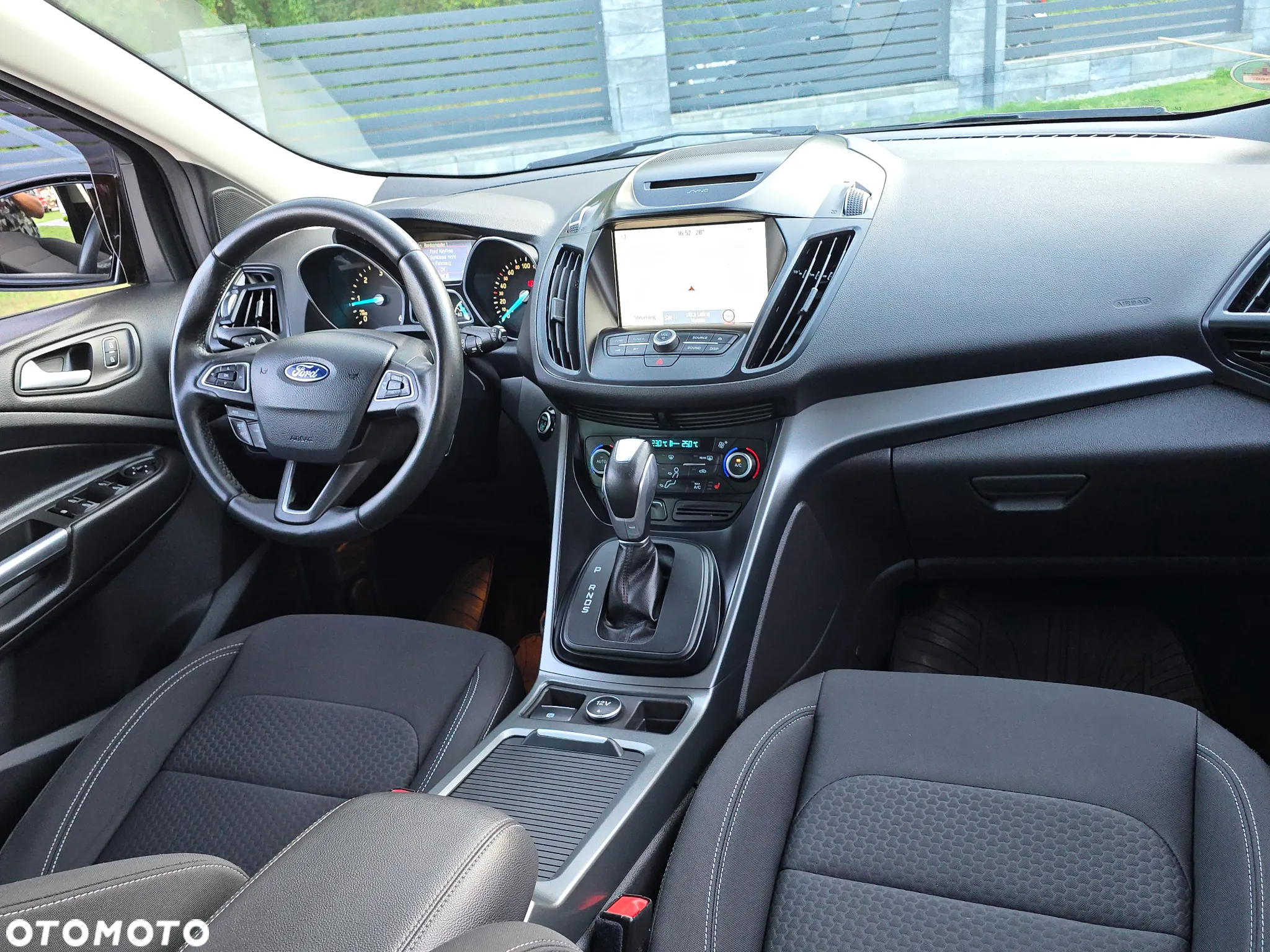 Ford Kuga 2.0 TDCi 4x4 Titanium - 24