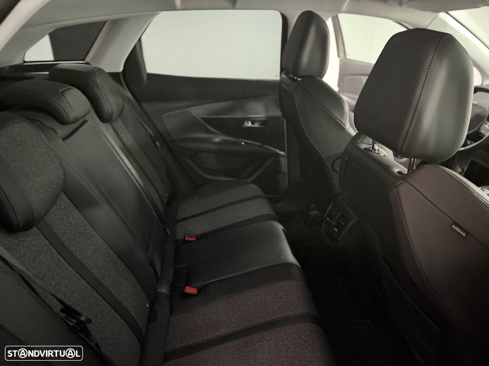 Peugeot 3008 1.5 BlueHDi Active Pack EAT8 - 10
