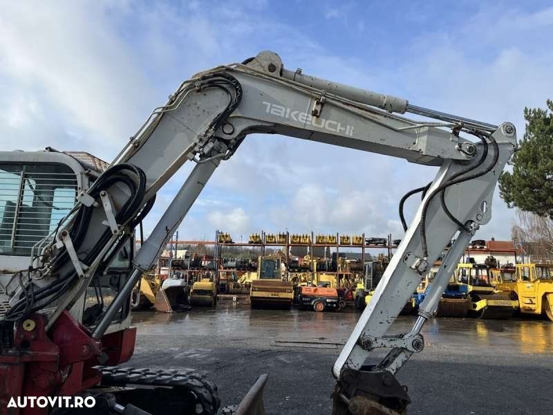 Takeuchi TB180FR - 13