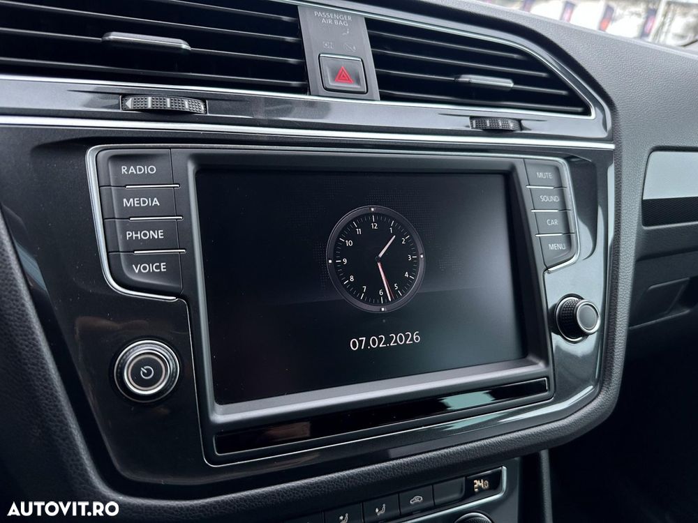 Volkswagen Tiguan - 19
