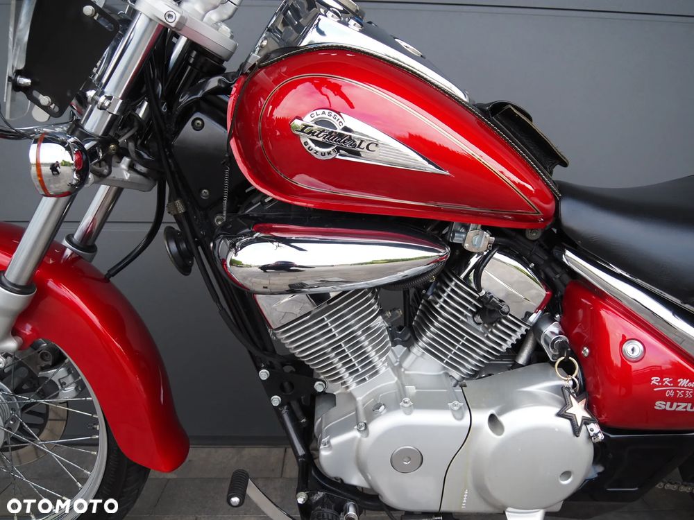 Suzuki Intruder - 6