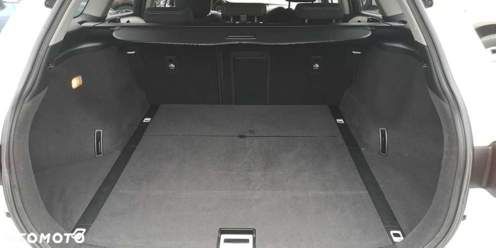 Toyota Avensis 2.0 D-4D Premium - 27