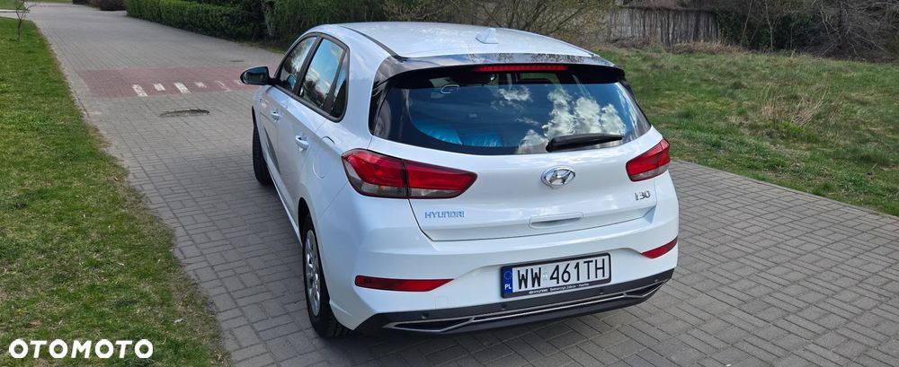 Hyundai i30 1.5 DPI Classic + - 8