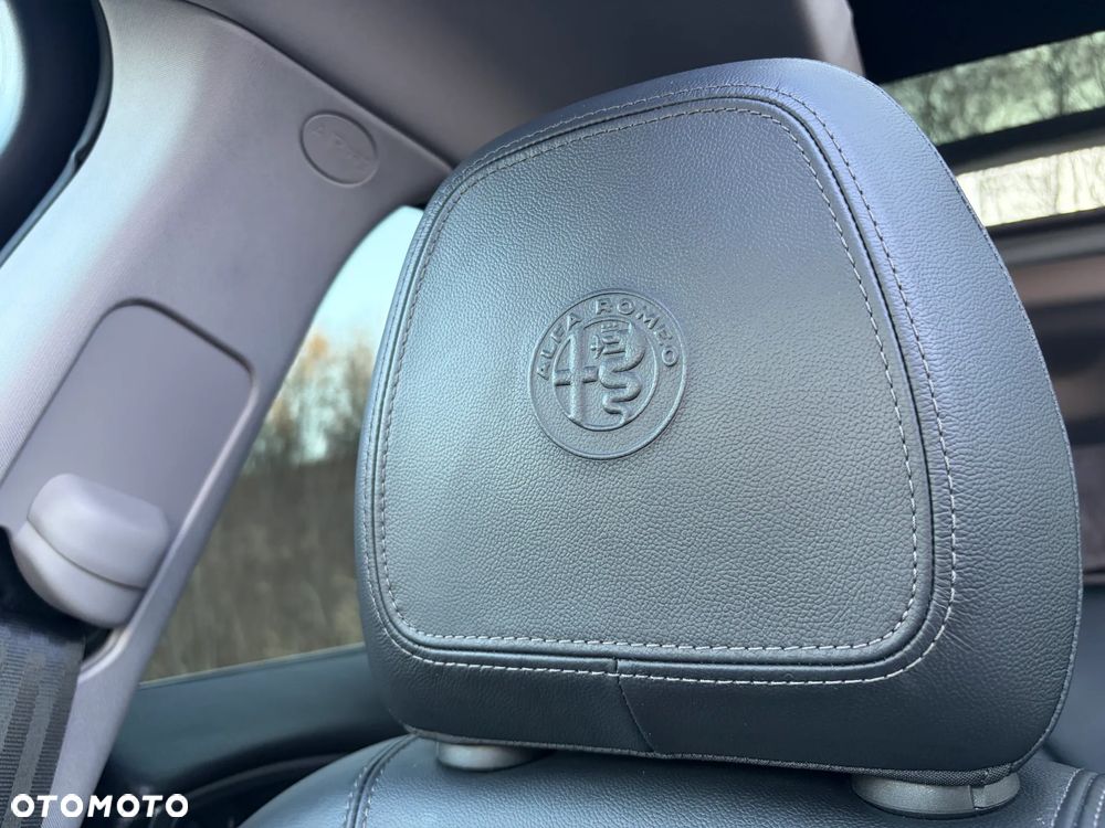 Alfa Romeo Stelvio 2.0 Turbo Veloce TI Q4 - 29