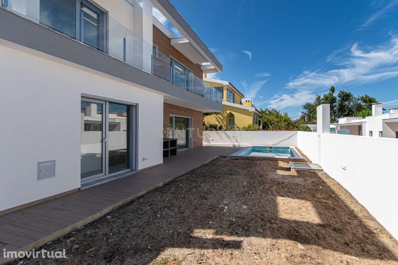 Moradia T4 Azeitão com piscina e garagem - Grande imagem: 3/53