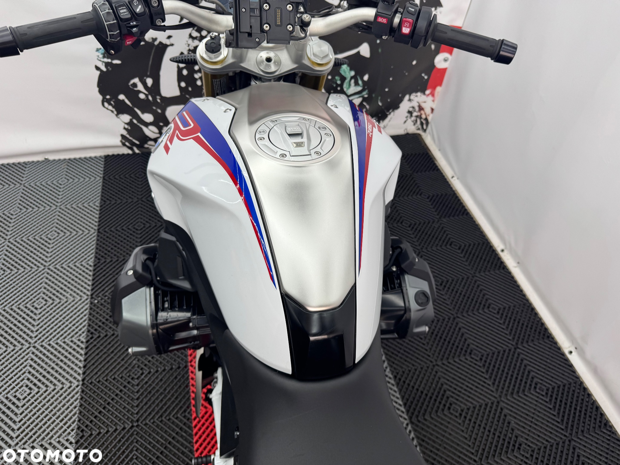 BMW R - 25