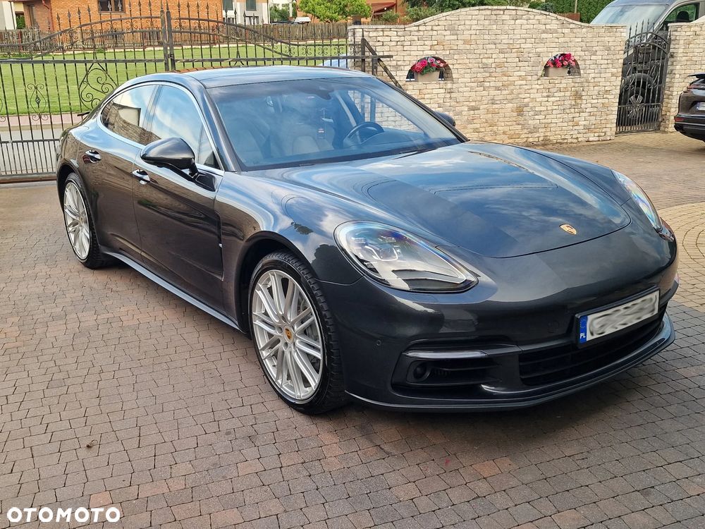 Porsche Panamera 4S - 6