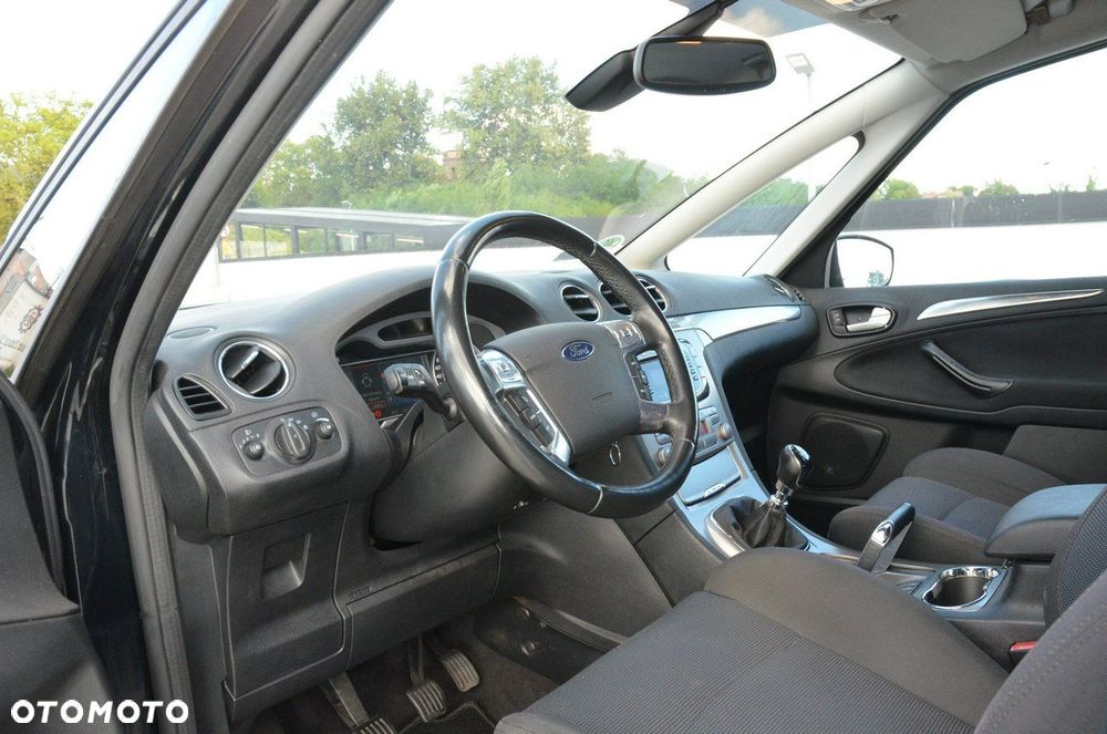 Ford S-Max 2.2 TDCi DPF Titanium - 26