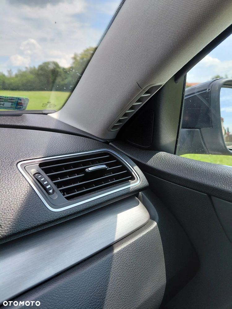 Volkswagen Passat 2.0 TDI Comfortline - 31
