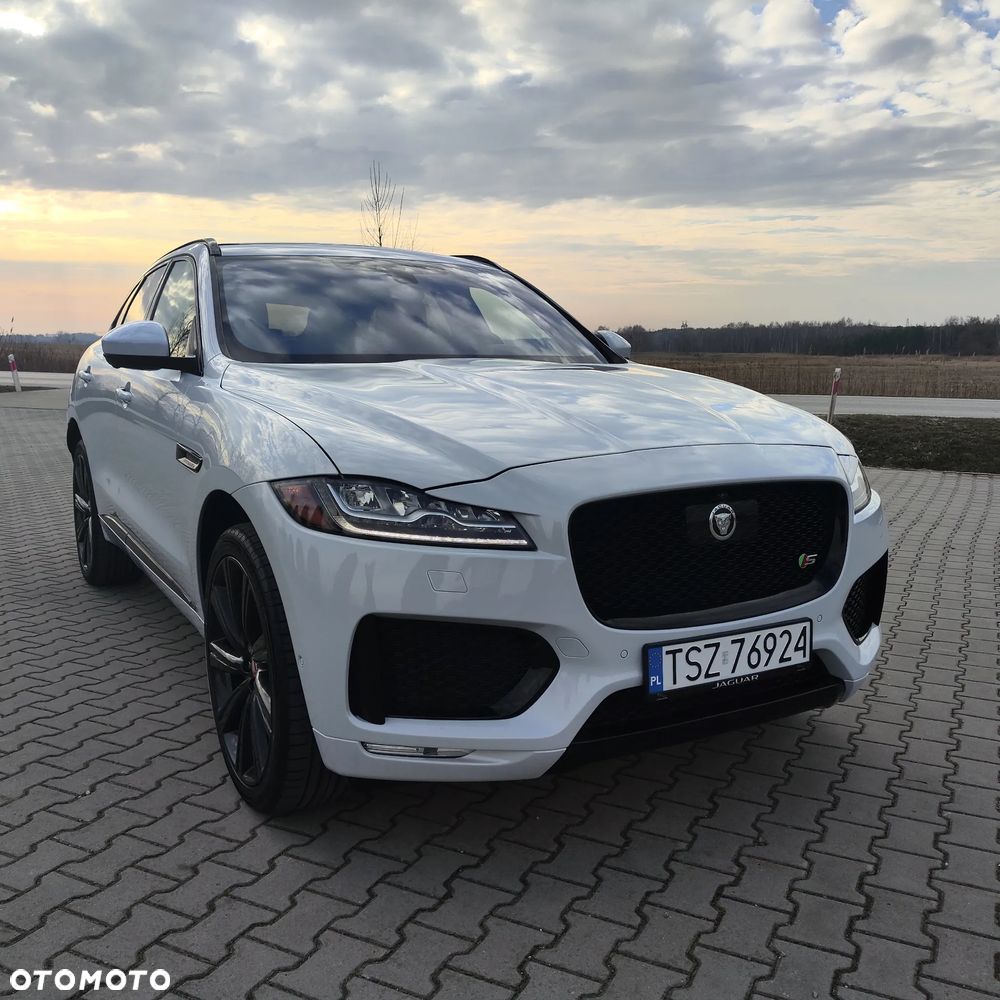 Jaguar F-Pace S AWD - 15