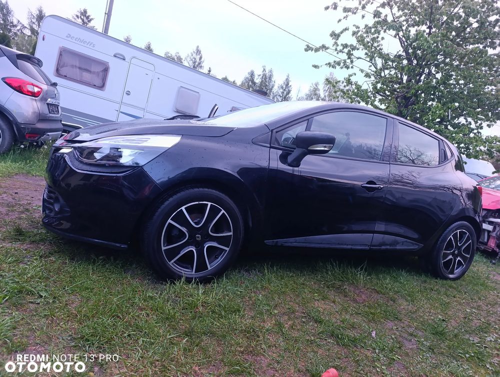 Renault Clio 1.2 16V 75 LIMITED - 8
