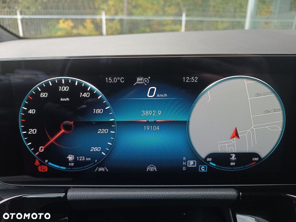 Mercedes-Benz GLA 200 AMG Line - 17