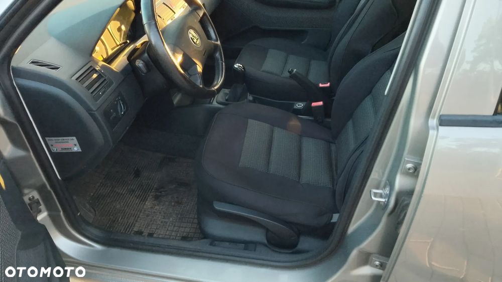 Skoda Fabia 1.4 16V Active - 10