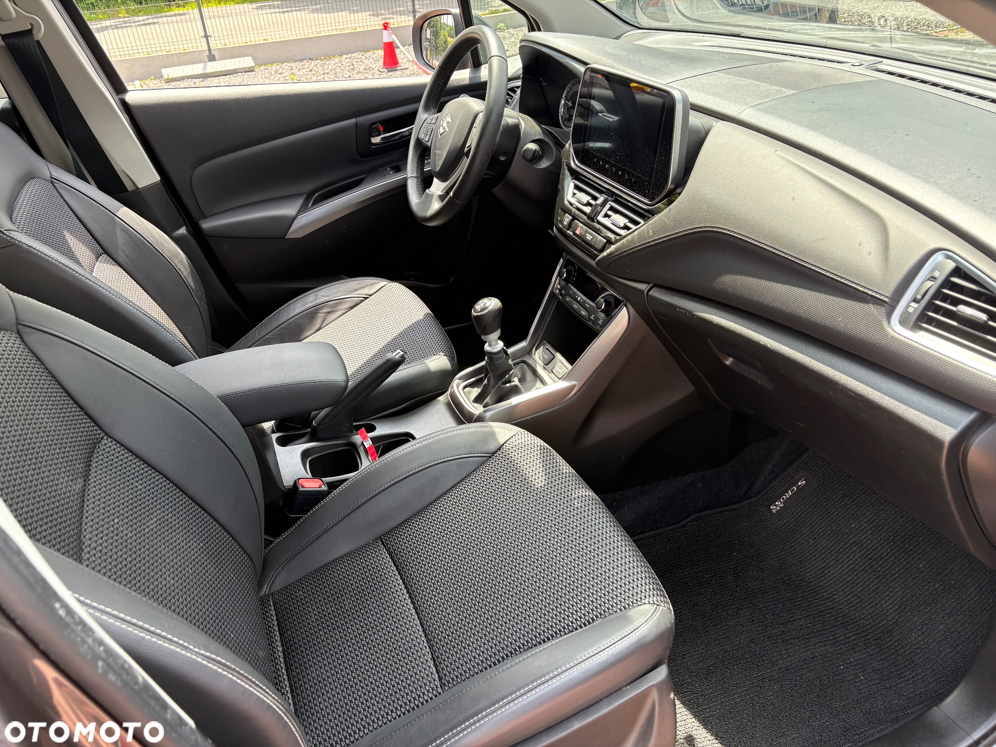 Suzuki SX4 S-Cross 1.4 SHVS Comfort Plus - 22