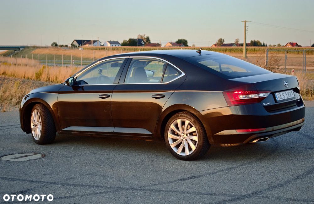 Skoda Superb 2.0 TSI 4x4 DSG Style - 4