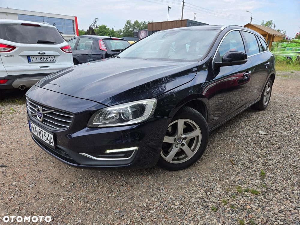 Volvo V60 D2 Momentum - 4