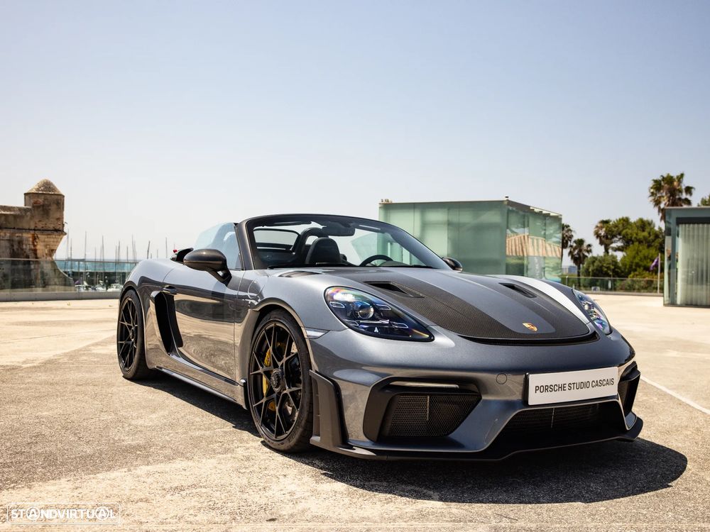 Porsche 718 Spyder - 21