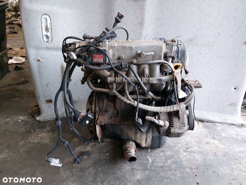SILNIK BENZYNOWY COROLLA VII E100 E10 1.3 16V 4EFE - 5