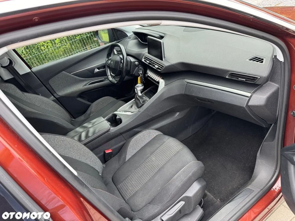 Peugeot 3008 1.2 PureTech Active Pack S&S - 9