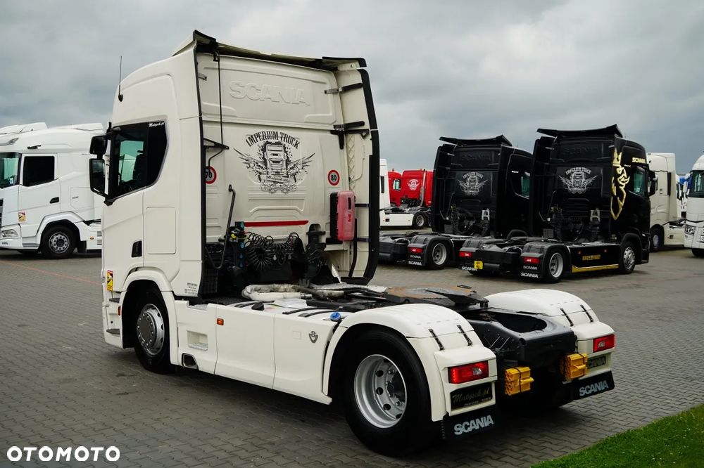 Scania R 520 / V8 / HYDRAULIKA /  RETARDER / KLIMATYZACJA POSTOJOWA / CAŁA NA PODUSZKACH  / EURO 6 - 8