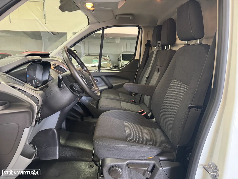Ford Transit Custom 2.2 - 10